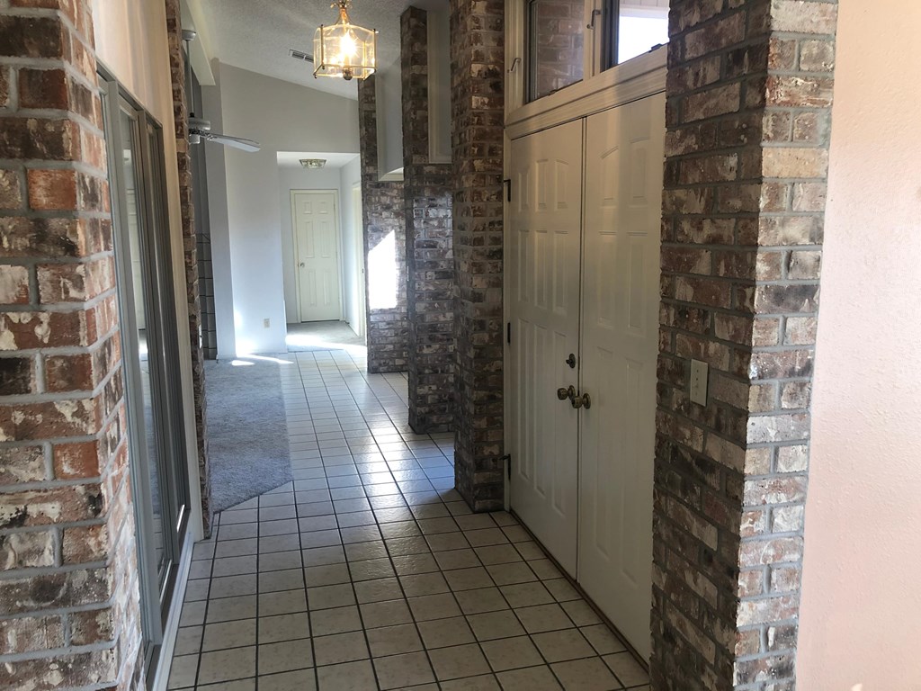 8 Teresa Drive 2 Beds House for Rent - Photo Gallery 8