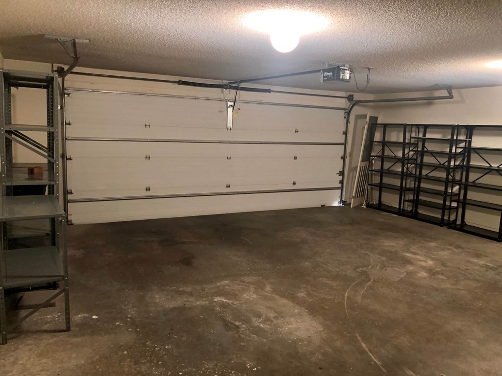 8 Teresa Drive 2 Beds House for Rent - Photo Gallery 3