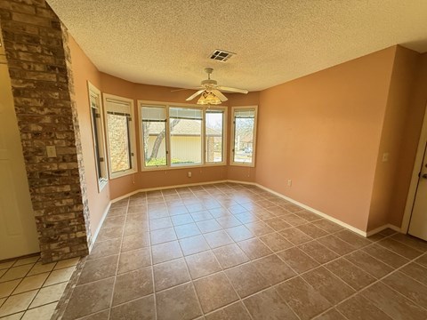 8 Teresa Drive 2 Beds Apartment for Rent