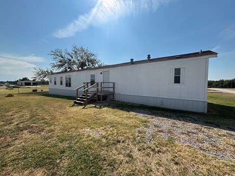 18039 Underwood Dr (19) 3 Beds Apartment for Rent
