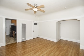 1600-1612 3rd Avenue, 322 Foothill Boulevard Studio-2 Beds Apartment for Rent - Photo Gallery 27
