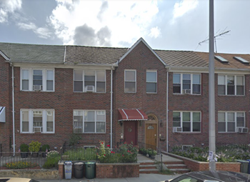 28-33 49th Street 2 Beds Apartment for Rent - Photo Gallery 2