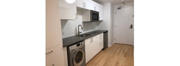 Studio, 1 Bathroom