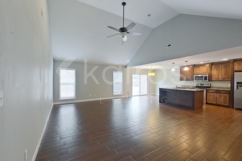 901 Division St 4 Beds Apartment for Rent