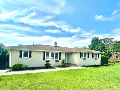 15 West Golden Strip Drive 4 Beds Apartment for Rent