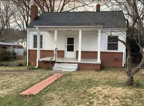 108 Merrilat Avenue 2 Beds Apartment for Rent