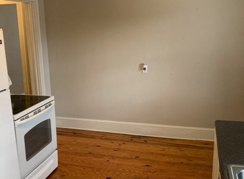 108 Merrilat Avenue 2 Beds Apartment for Rent