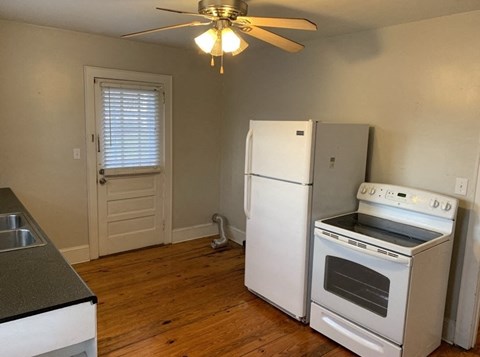 108 Merrilat Avenue 2 Beds Apartment for Rent