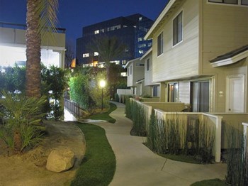TOWNHOMES TOWNHOMES - Photo Gallery 2
