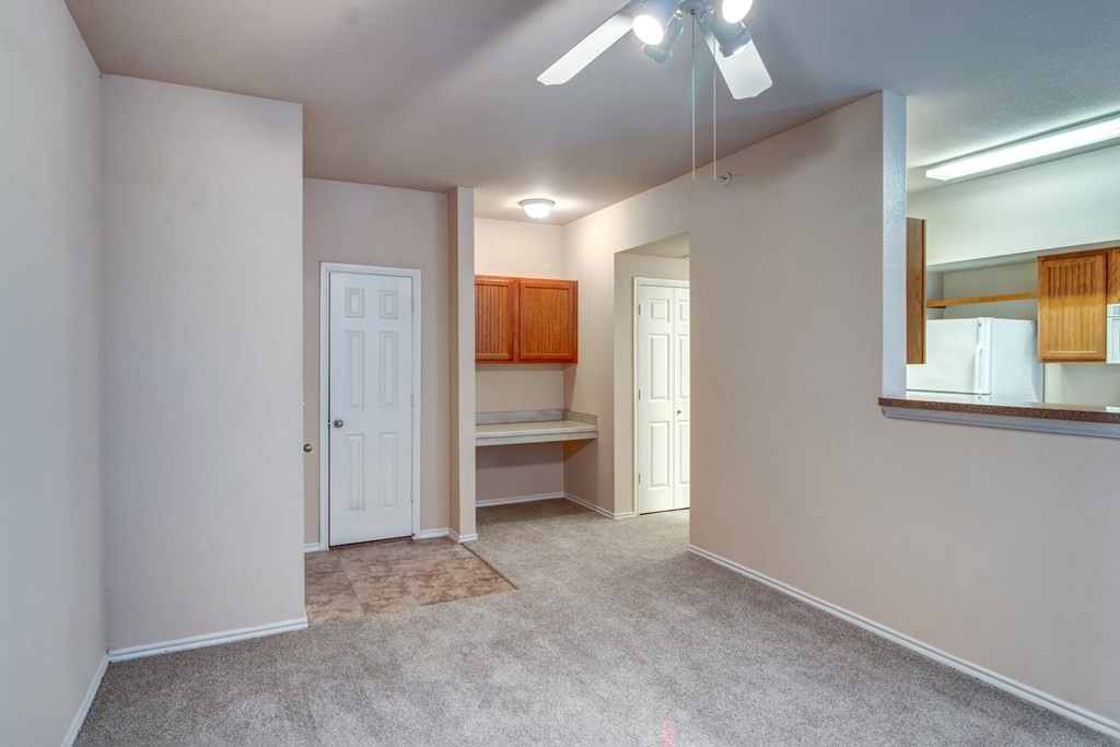 Rosemont at Mayfield Villas Apartments Living Room and Kitchen Counter and Nook