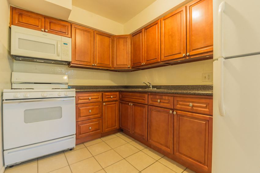 8248 Rockwell Ave. Studio-2 Beds Apartment for Rent - Photo Gallery