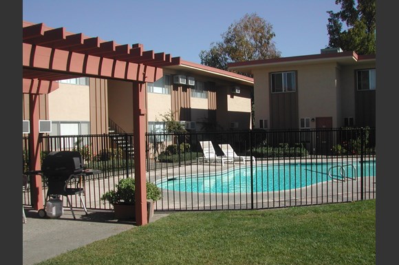 Crescent Apartments 315 S Crescent Ave Lodi Ca Rentcafe