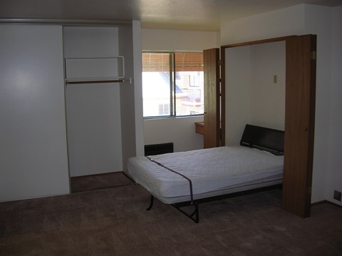 Locust Square Apartments