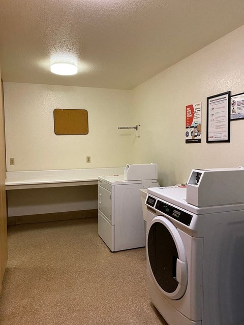 Locust Square Apartments