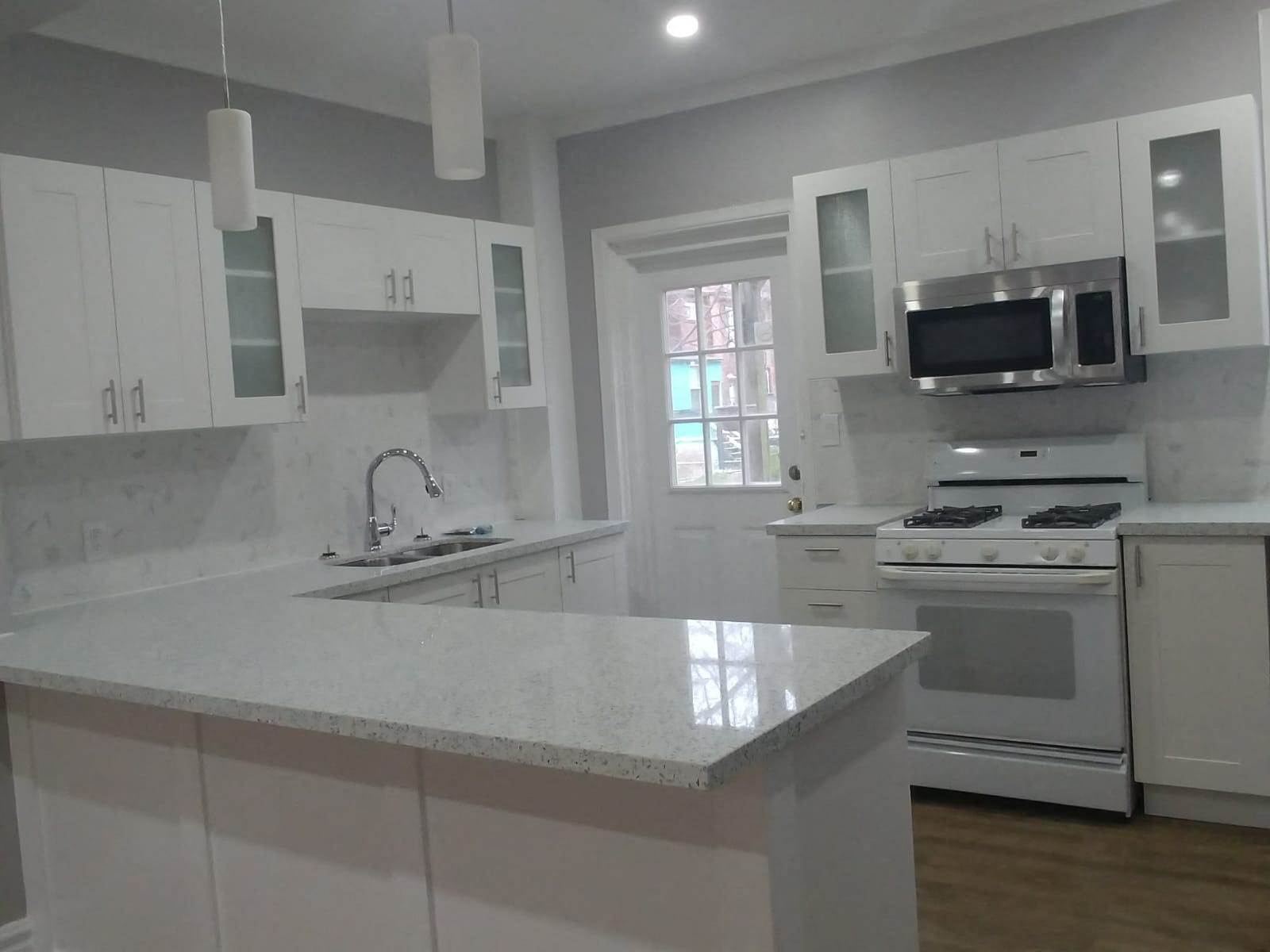 200 Sanford Avenue South Rentals Hamilton On Rentcafe