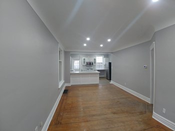 200 Sanford Avenue South 3 Beds Apartment for Rent - Photo Gallery 4