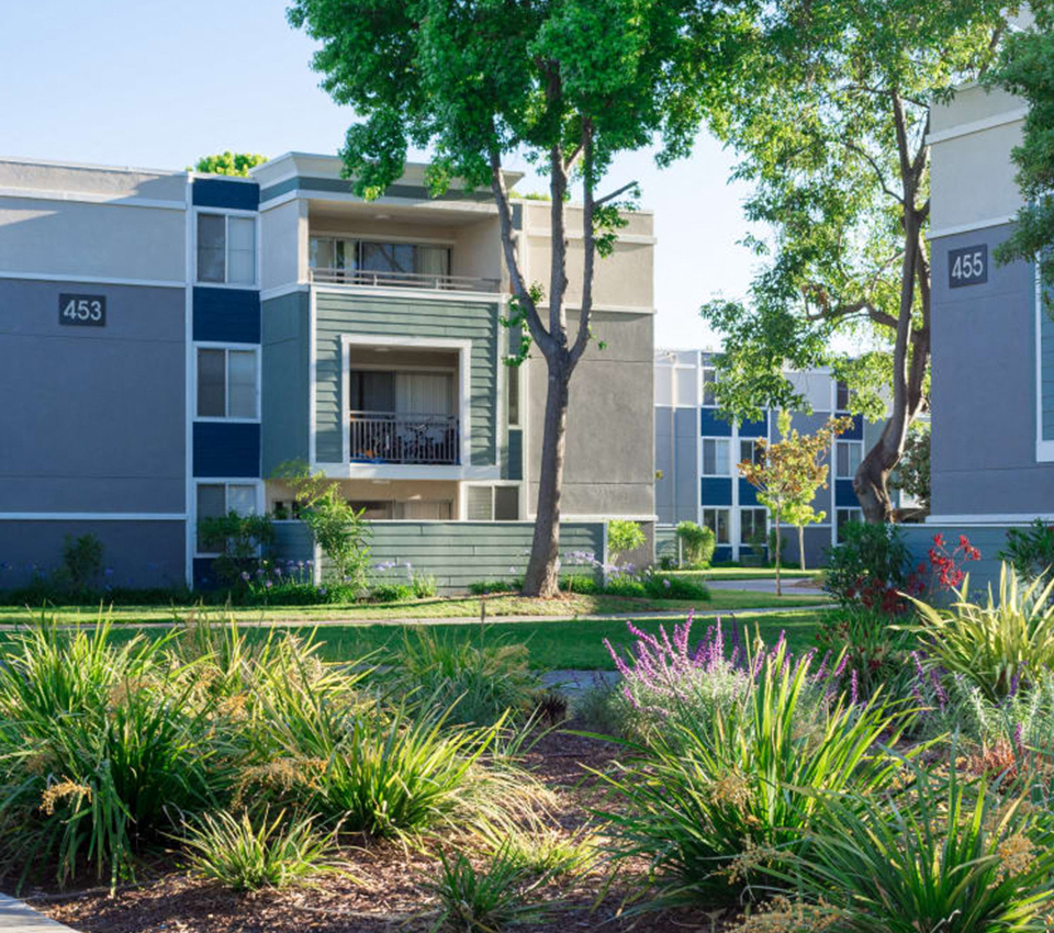 Summer House | Apartments in Alameda, CA