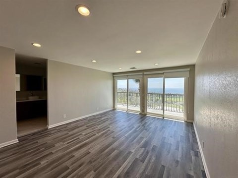 6920 Country Club Drive 4 Beds Apartment for Rent