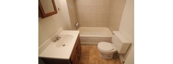 2 Bedrooms, 1 Bathroom