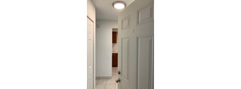 Studio, 1 Bathroom