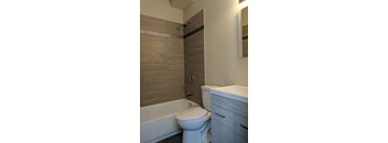 2 Bedrooms, 1 Bathroom