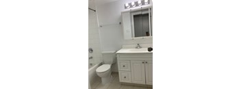 2 Bedrooms, 1 Bathroom