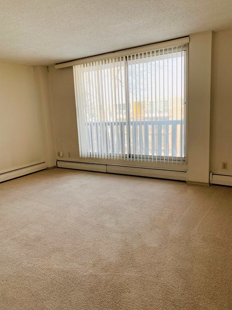 1521 15 Avenue SW 1-2 Beds Apartment for Rent - Photo Gallery 3