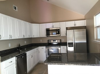 2128 Wilderness Path 3 Beds House for Rent - Photo Gallery 3