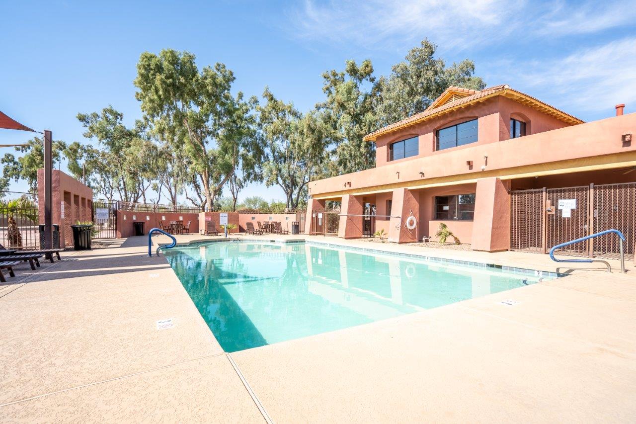 Village Greens of Queen Creek Apartments in Queen Creek, AZ