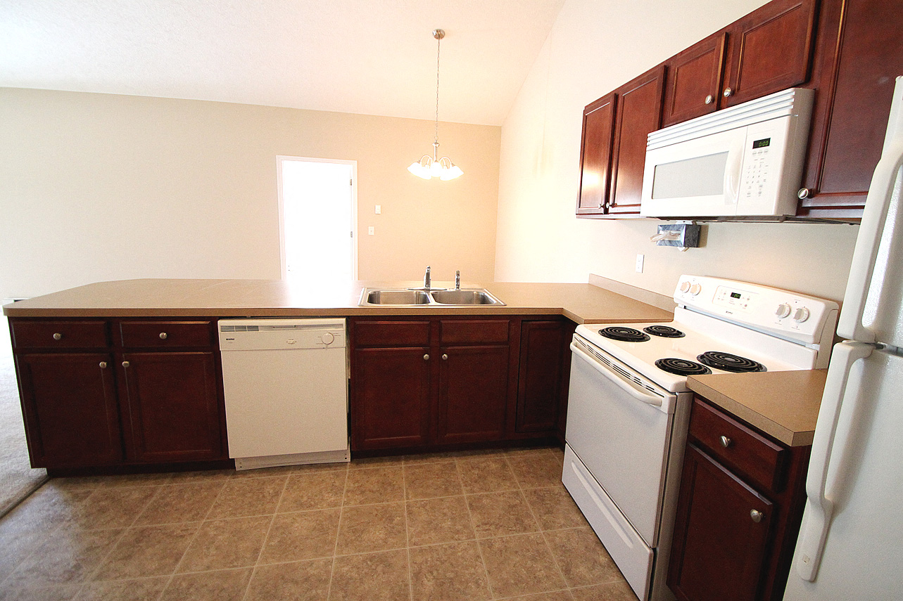 2477 Waterford Kitchen
