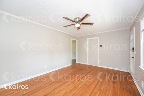 313 Shoreditch Dr 3 Beds Apartment for Rent