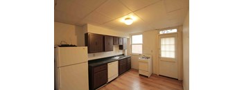 Apt 3 - 1 bed, 1 bath