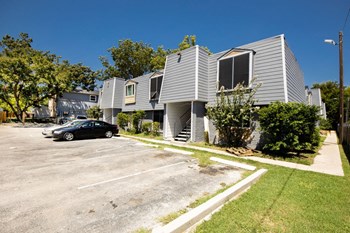 1714 Patton Lane Studio-3 Beds Apartment for Rent - Photo Gallery 6