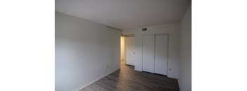 2 Bedrooms, 1 Bathroom