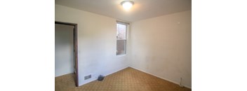 2 Bedrooms, 1 Bathroom
