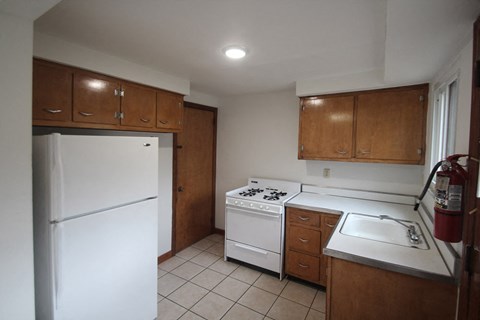 408 South Avenue 1-2 Beds Apartment for Rent - Photo Gallery 3