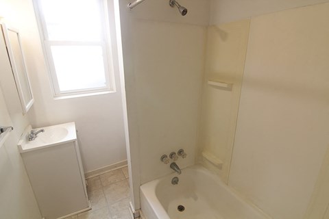 313 South Trenton Avenue Studio-2 Beds Apartment for Rent - Photo Gallery 2