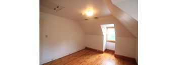 2 Bedrooms, 1 Bathroom