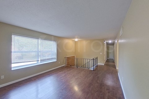 2364 Pontchartrain Dr 3 Beds Apartment for Rent