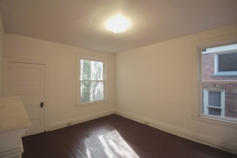 299 West Street 2-3 Beds Apartment for Rent - Photo Gallery 2
