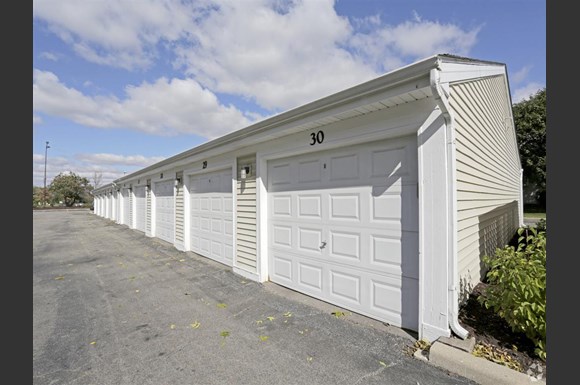 Fox Valley Villages Apartments 710 S Eola Rd Aurora Il Rentcafe