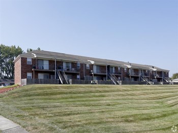6000 WestLake Dr, Studio-3 Beds Apartment, Townhouse for Rent - Photo Gallery 5