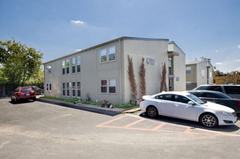6707 Berkman Drive Studio-1 Bed Apartment for Rent - Photo Gallery 2
