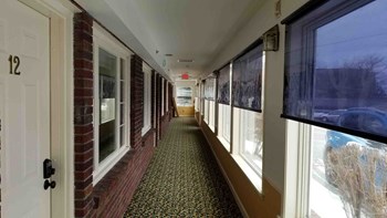 525 West Mitchell Studio Apartment for Rent