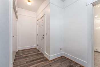 The Breier Building Studio-2 Beds Apartment for Rent - Photo Gallery 13