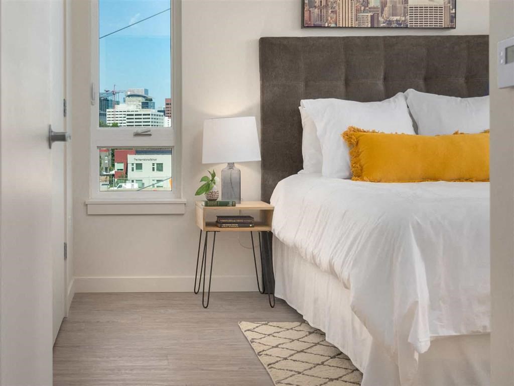 Pet friendly and no breed restrictions at Acqua Apartments.