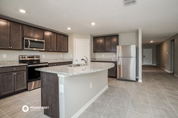 1673 Hideaway Flat St 5 Beds House for Rent - Photo Gallery 5