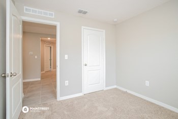 1673 Hideaway Flat St 5 Beds House for Rent - Photo Gallery 10