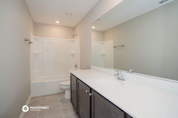 1673 Hideaway Flat St 5 Beds House for Rent - Photo Gallery 13
