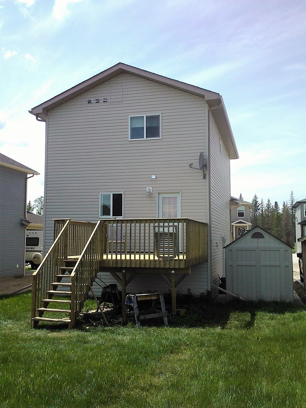 Unit A 201 26 Street 3 Beds House for Rent - Photo Gallery 2